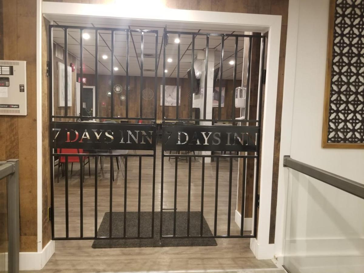 7 Day'S Hotel Lamont Ngoại thất bức ảnh